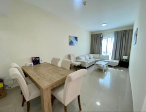 Fully Furnished 2BR at Lakepoint, JLT
